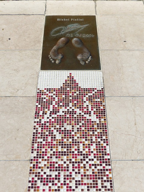 后卫犯规 后卫犯规